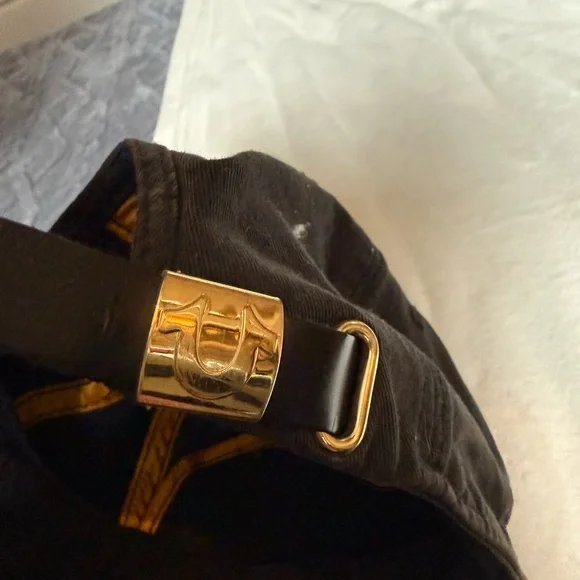 True Religion hat - Picture 2 of 3